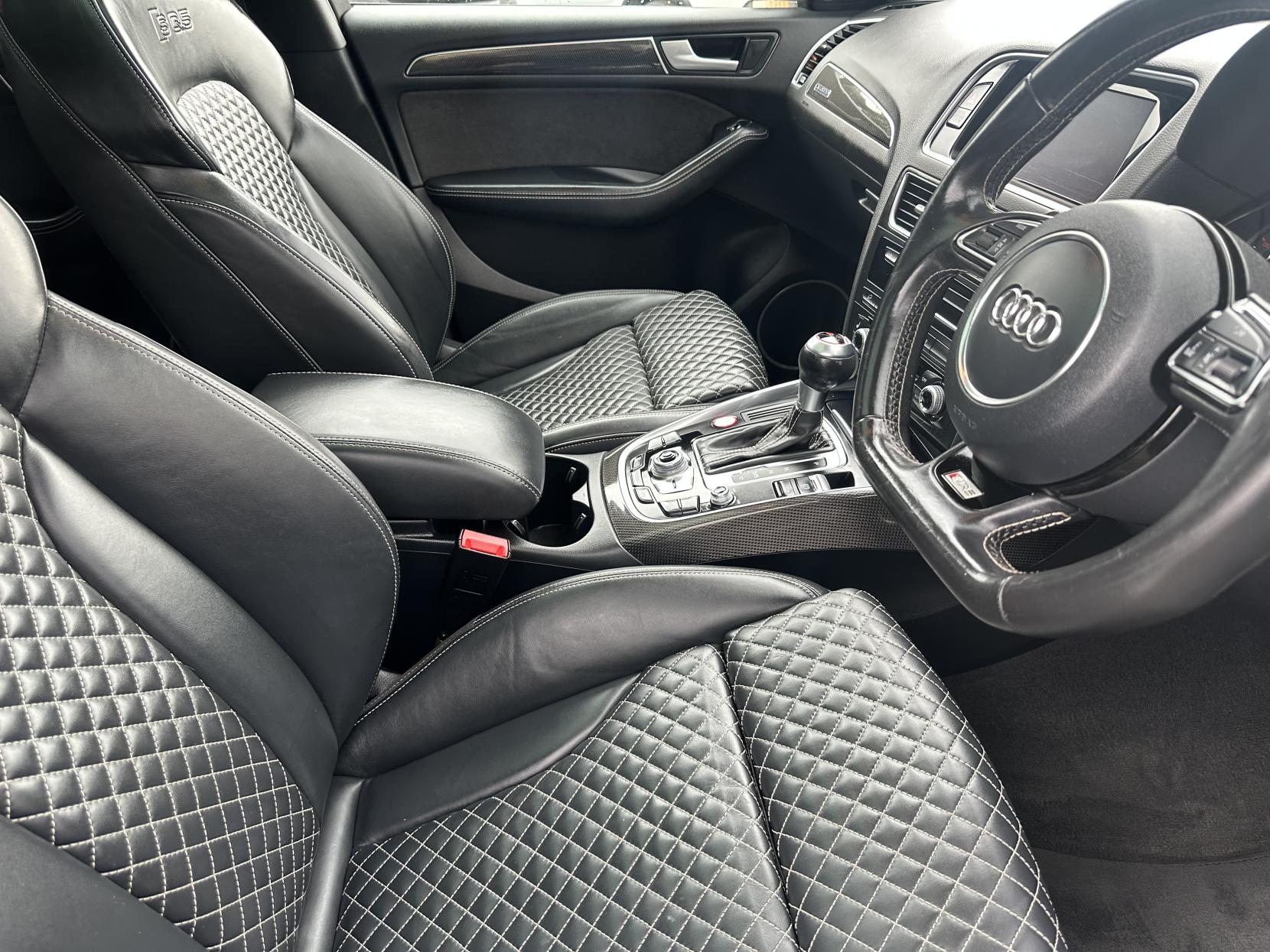 Audi SQ5 3.0 BiTDI V6 Plus Special Edition SUV 5dr Diesel Tiptronic quattro Euro 6 (s/s) (340 ps)
