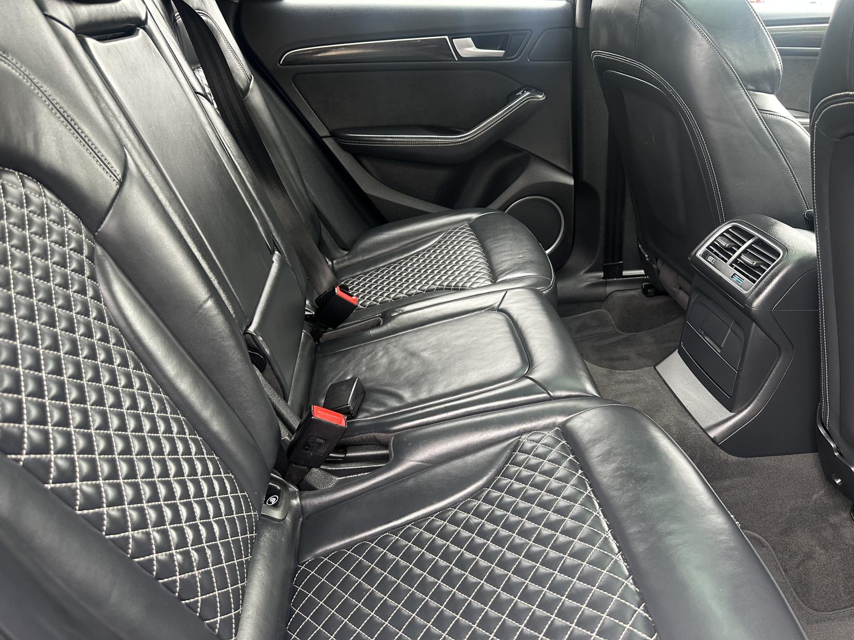 Audi SQ5 3.0 BiTDI V6 Plus Special Edition SUV 5dr Diesel Tiptronic quattro Euro 6 (s/s) (340 ps)