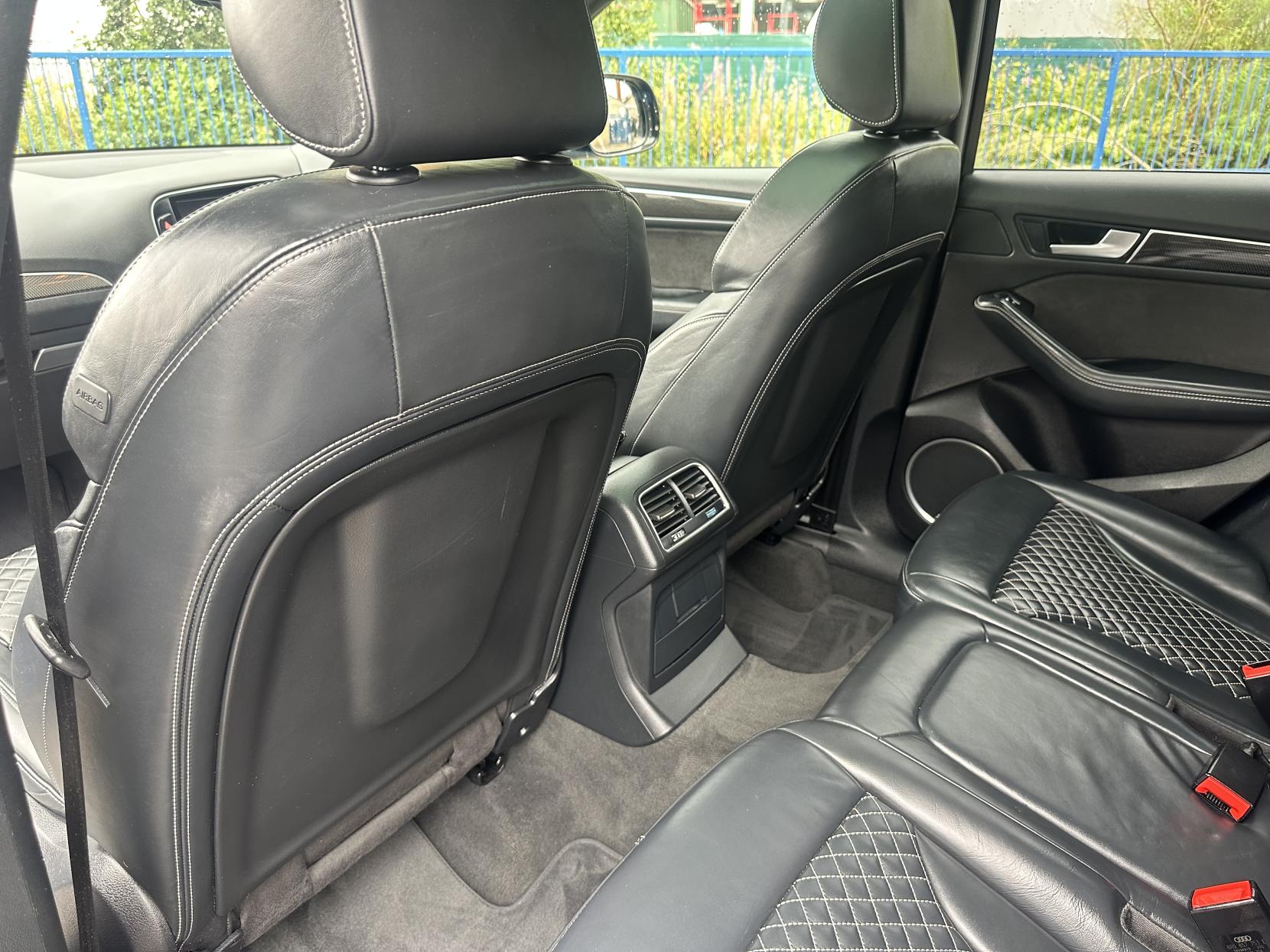 Audi SQ5 3.0 BiTDI V6 Plus Special Edition SUV 5dr Diesel Tiptronic quattro Euro 6 (s/s) (340 ps)