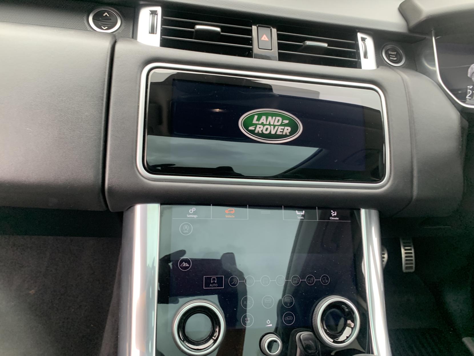 Land Rover Range Rover Sport 2.0 P400e 13.1kWh HSE Dynamic SUV 5dr Petrol Plug-in Hybrid Auto 4WD Euro 6 (s/s) (404 ps)