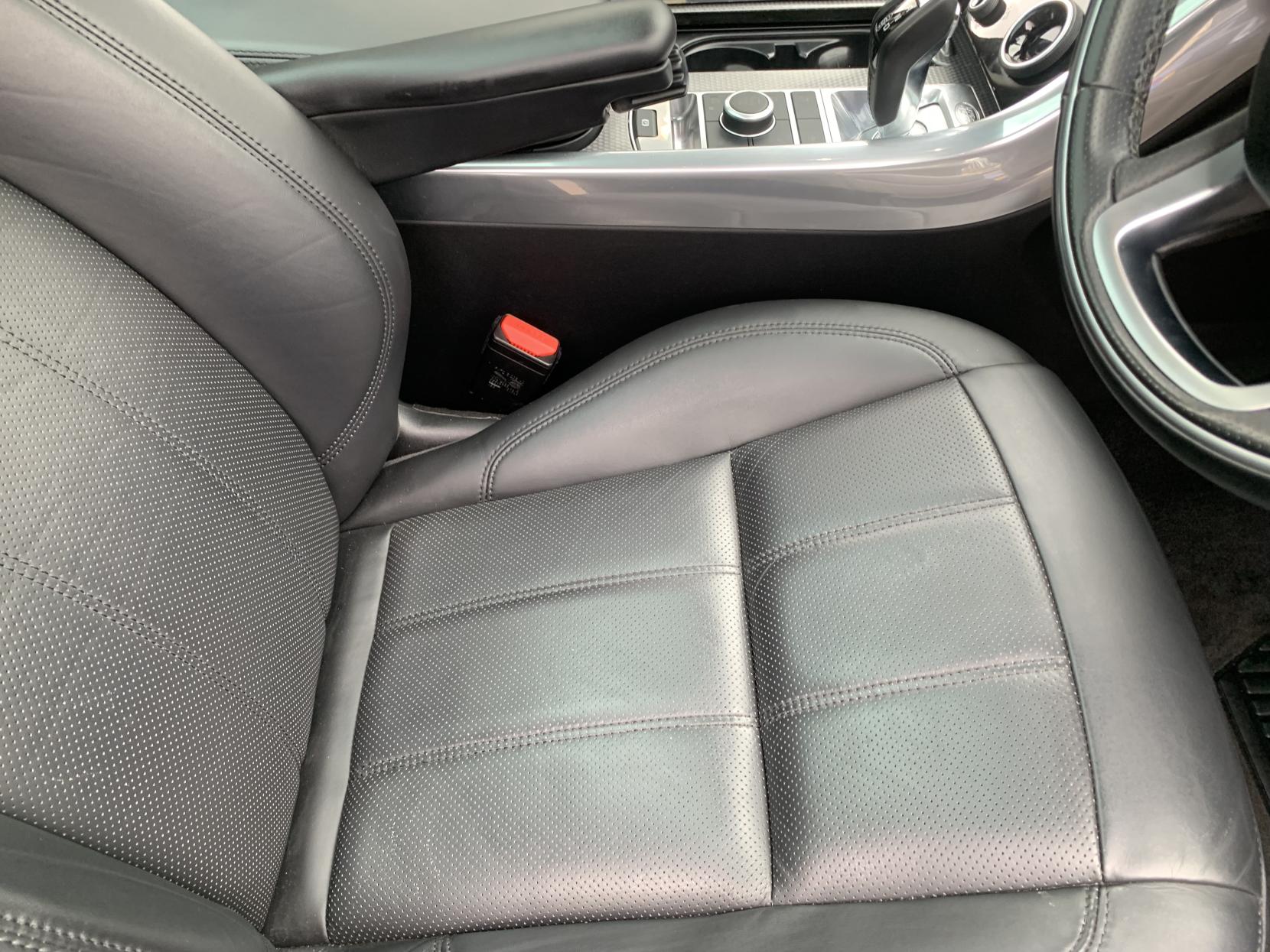 Land Rover Range Rover Sport 2.0 P400e 13.1kWh HSE Dynamic SUV 5dr Petrol Plug-in Hybrid Auto 4WD Euro 6 (s/s) (404 ps)