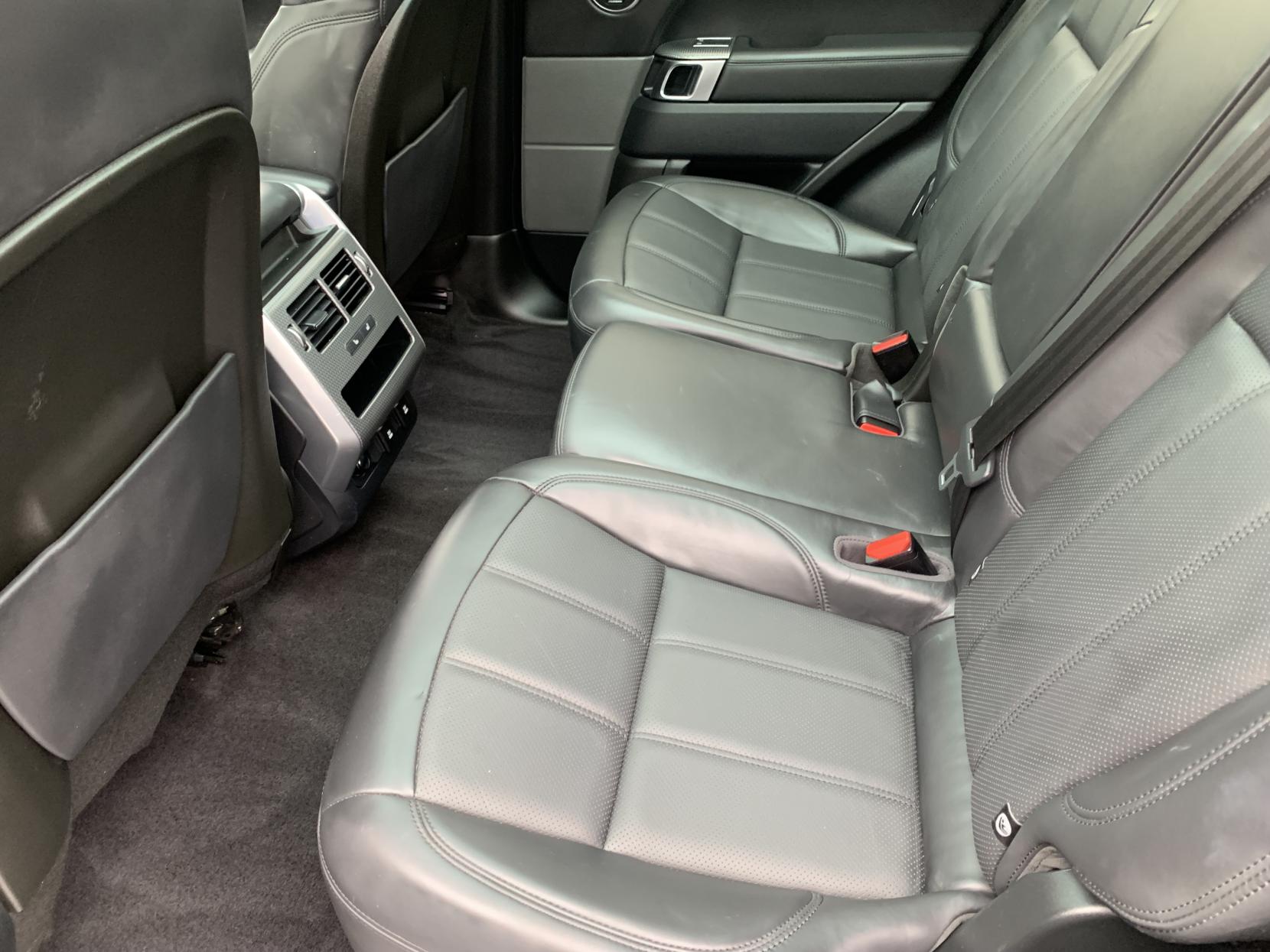 Land Rover Range Rover Sport 2.0 P400e 13.1kWh HSE Dynamic SUV 5dr Petrol Plug-in Hybrid Auto 4WD Euro 6 (s/s) (404 ps)