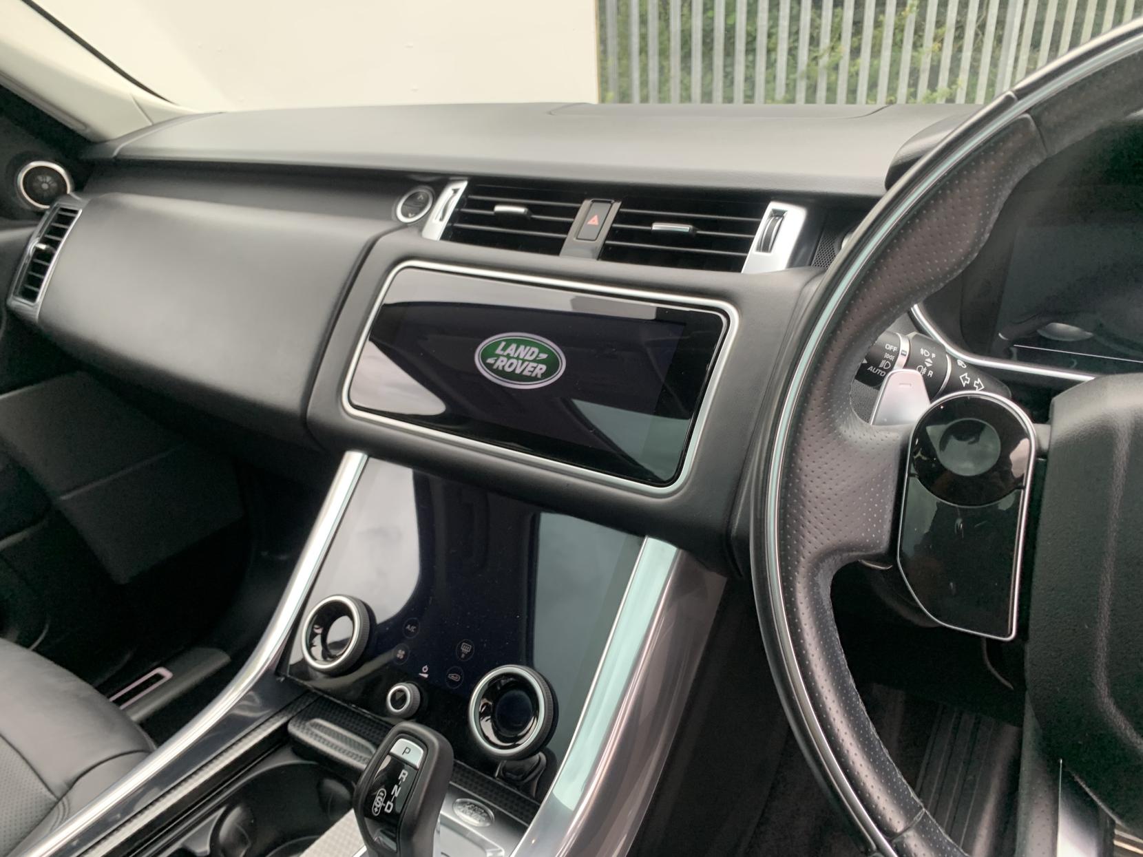 Land Rover Range Rover Sport 2.0 P400e 13.1kWh HSE Dynamic SUV 5dr Petrol Plug-in Hybrid Auto 4WD Euro 6 (s/s) (404 ps)