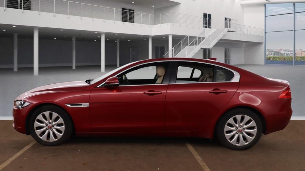 Jaguar XE 2.0d Prestige Saloon 4dr Diesel Manual Euro 6 (s/s) (163 ps)