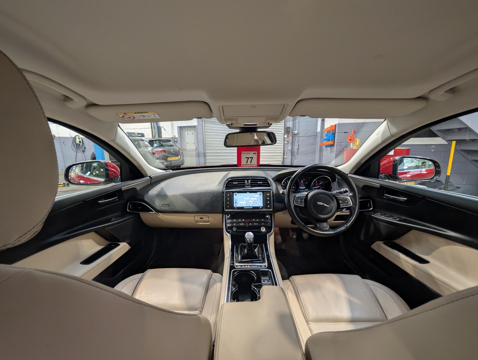 Jaguar XE 2.0d Prestige Saloon 4dr Diesel Manual Euro 6 (s/s) (163 ps)