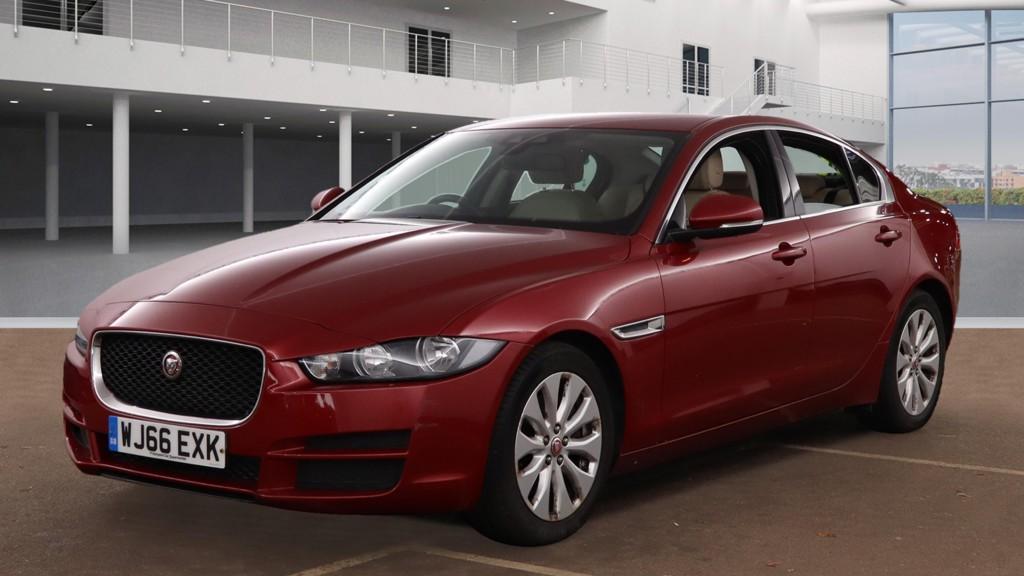 Jaguar XE 2.0d Prestige Saloon 4dr Diesel Manual Euro 6 (s/s) (163 ps)