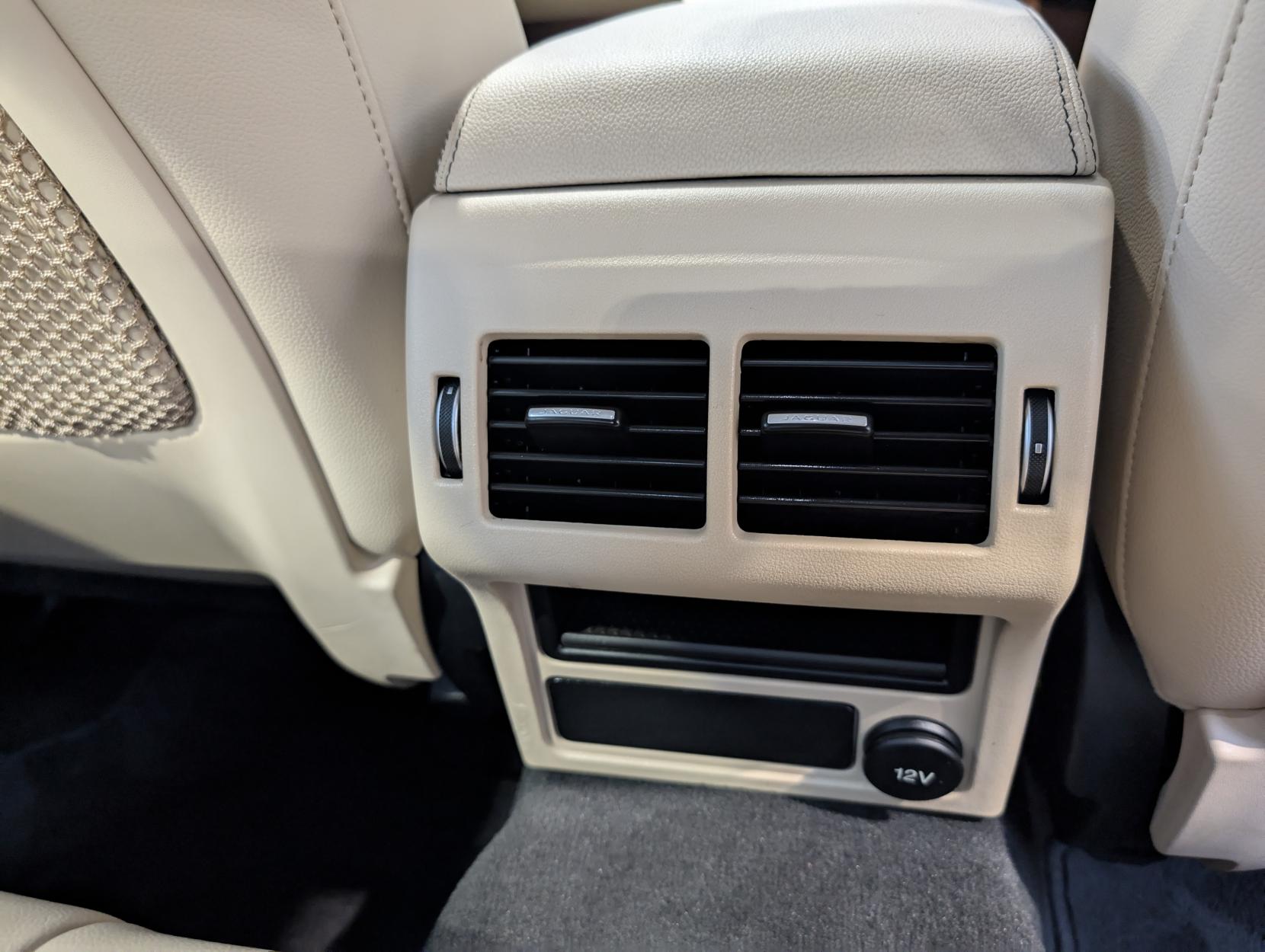 Jaguar XE 2.0d Prestige Saloon 4dr Diesel Manual Euro 6 (s/s) (163 ps)