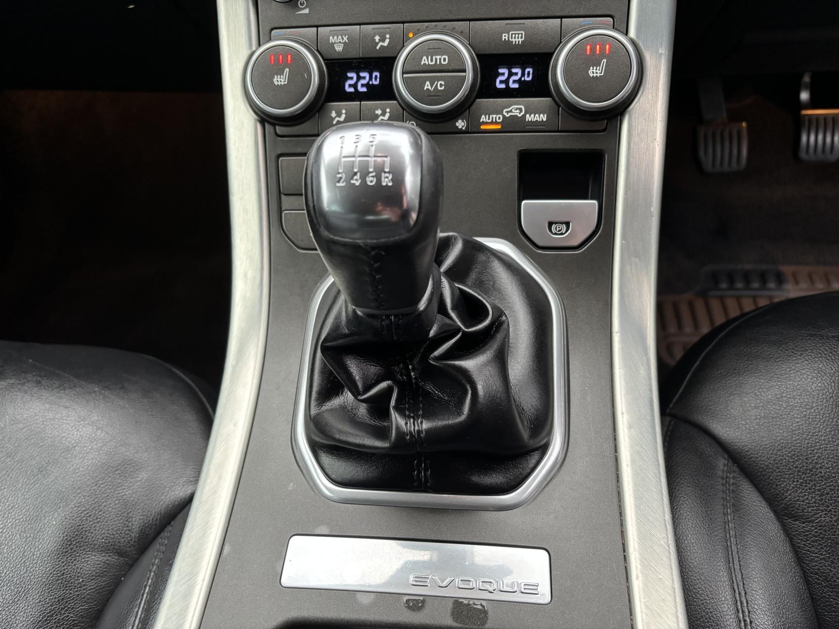 Land Rover Range Rover Evoque 2.0 eD4 SE SUV 5dr Diesel Manual FWD Euro 6 (s/s) (150 ps)
