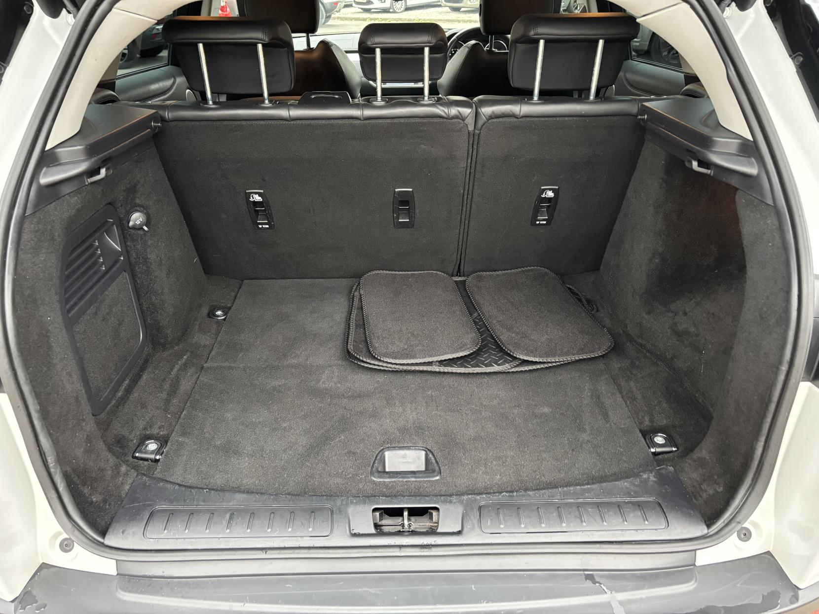 Land Rover Range Rover Evoque 2.0 eD4 SE SUV 5dr Diesel Manual FWD Euro 6 (s/s) (150 ps)