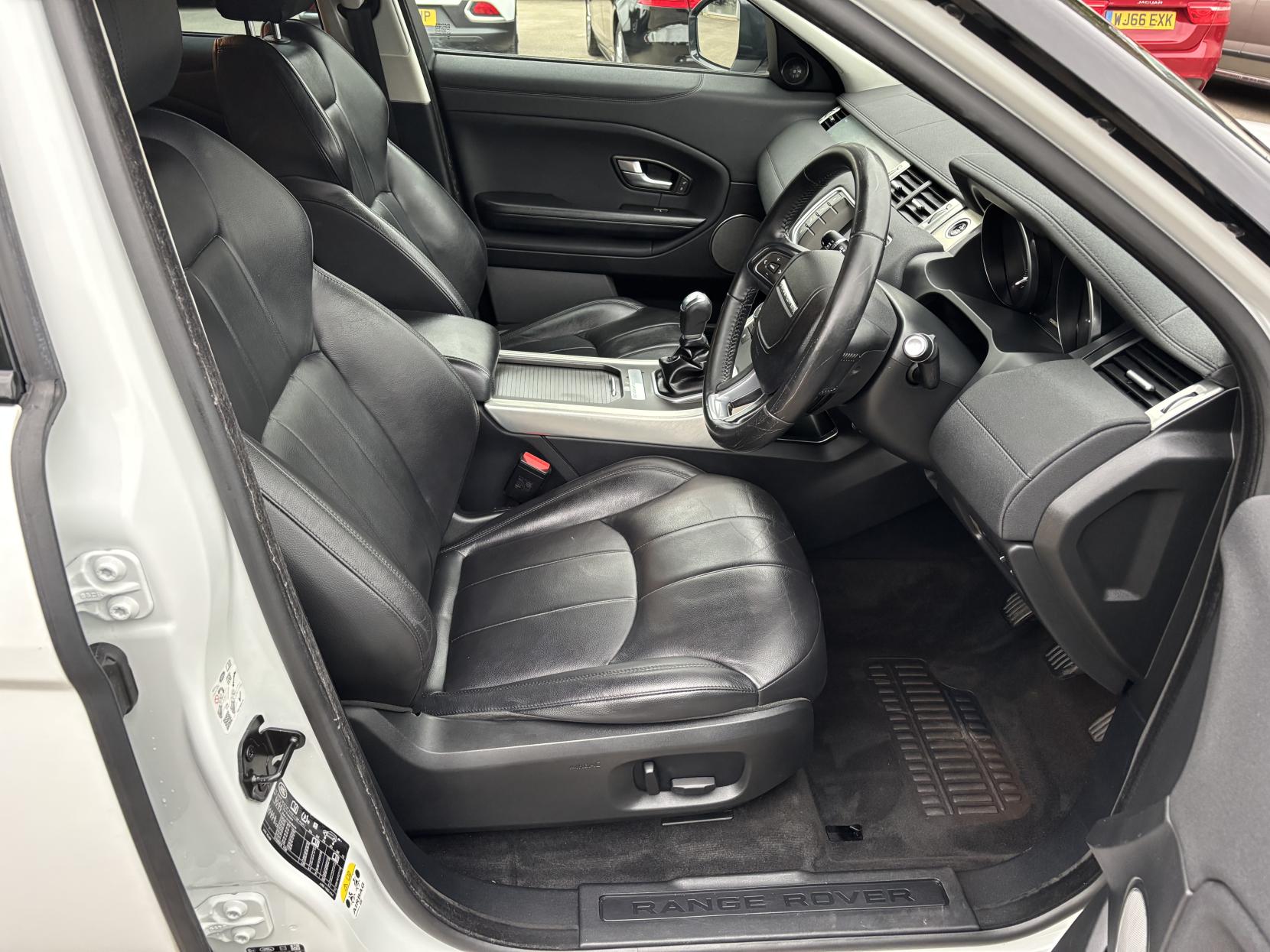 Land Rover Range Rover Evoque 2.0 eD4 SE SUV 5dr Diesel Manual FWD Euro 6 (s/s) (150 ps)