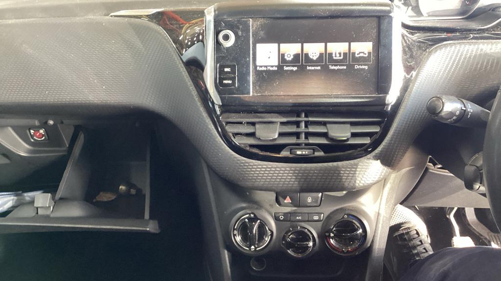 Peugeot 2008 1.2 PureTech Active SUV 5dr Petrol Manual Euro 6 (82 ps)