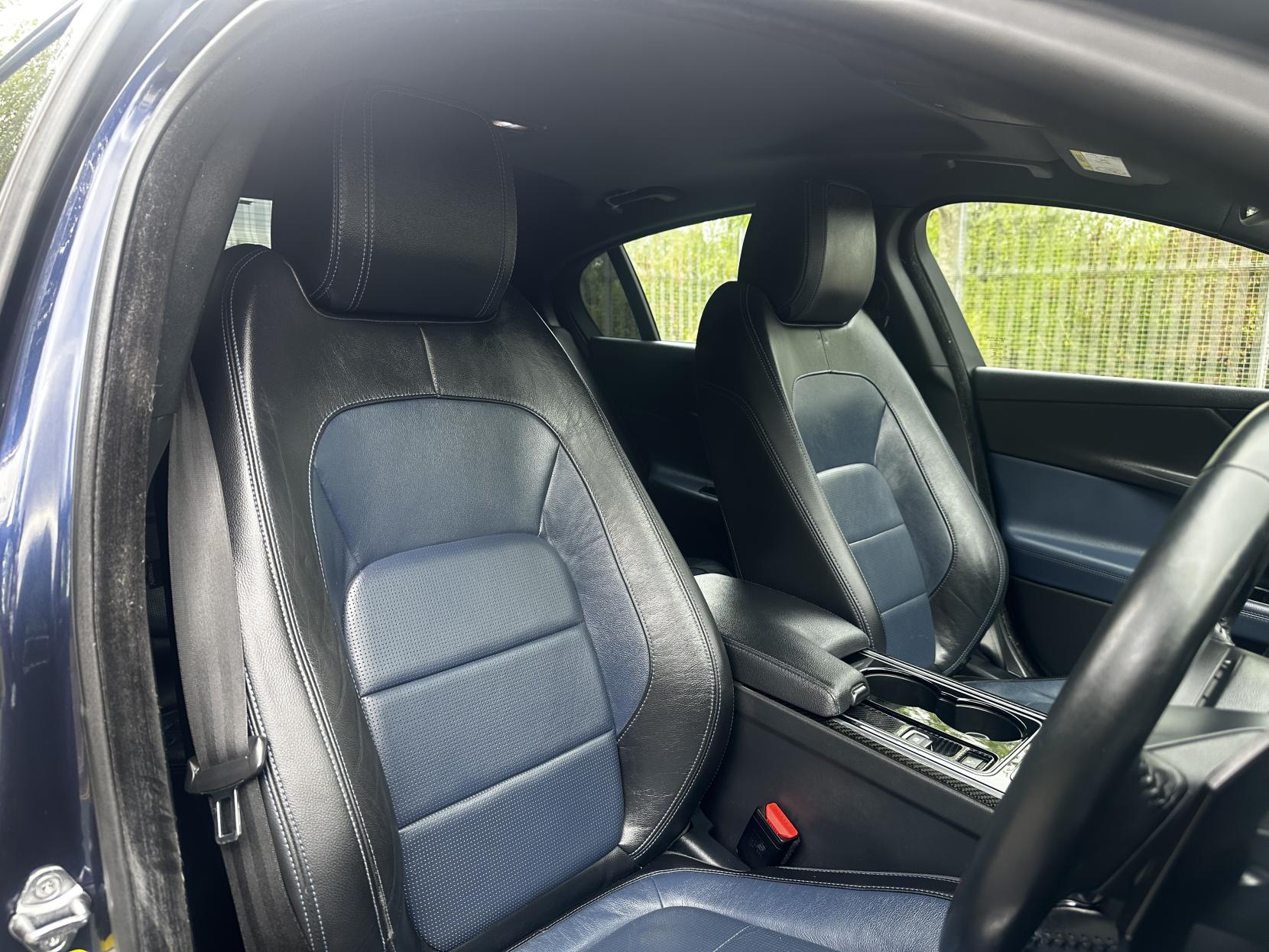 Jaguar XE 2.0d R-Sport Saloon 4dr Diesel Auto Euro 6 (s/s) (180 ps)