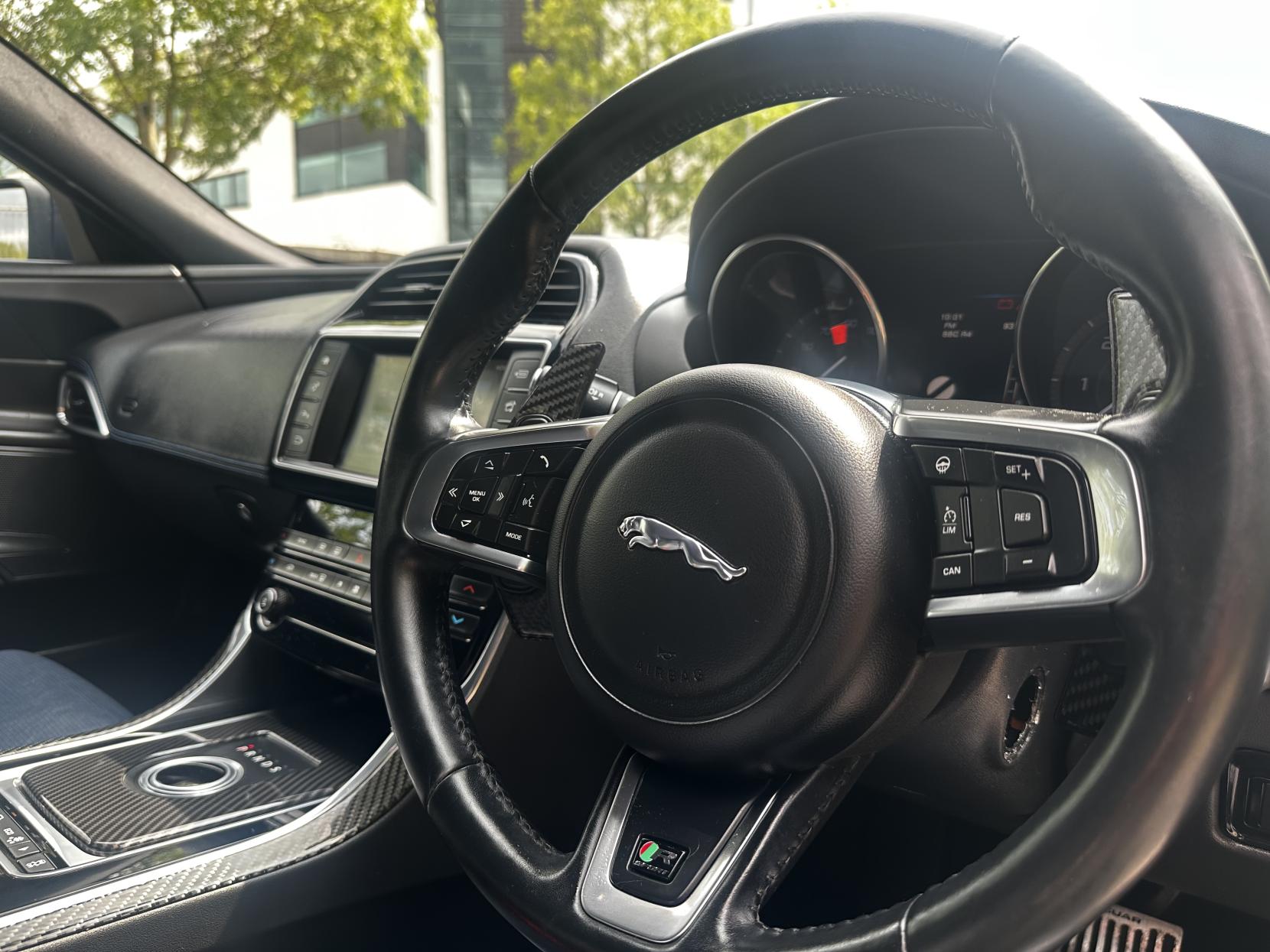 Jaguar XE 2.0d R-Sport Saloon 4dr Diesel Auto Euro 6 (s/s) (180 ps)