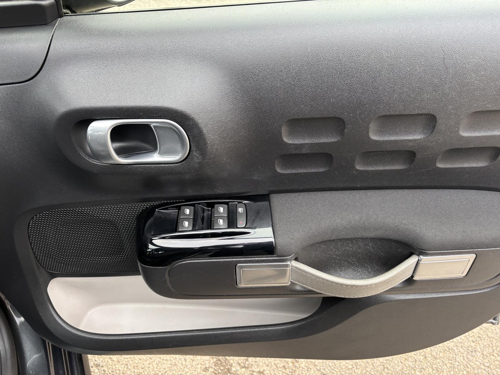 Citroen C3 1.2 PureTech Feel Hatchback 5dr Petrol Manual Euro 6 (82 ps)