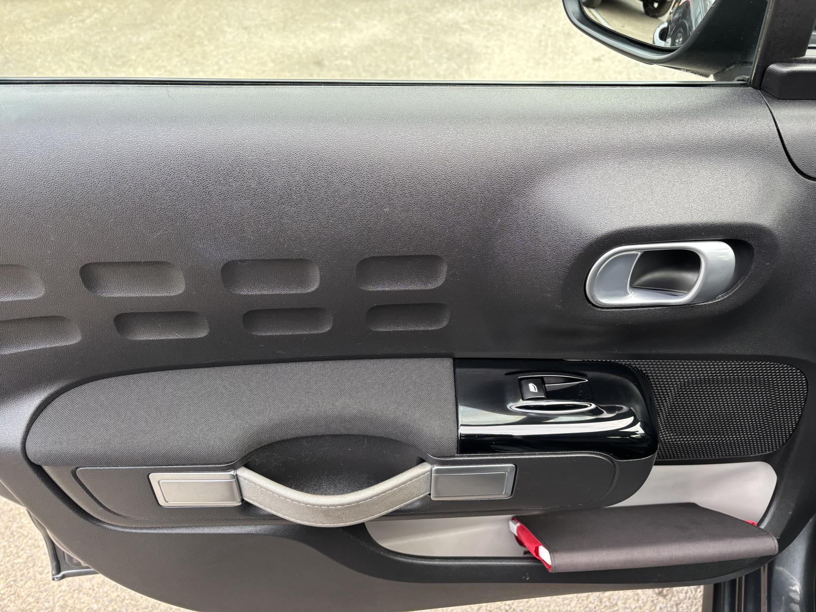 Citroen C3 1.2 PureTech Feel Hatchback 5dr Petrol Manual Euro 6 (82 ps)