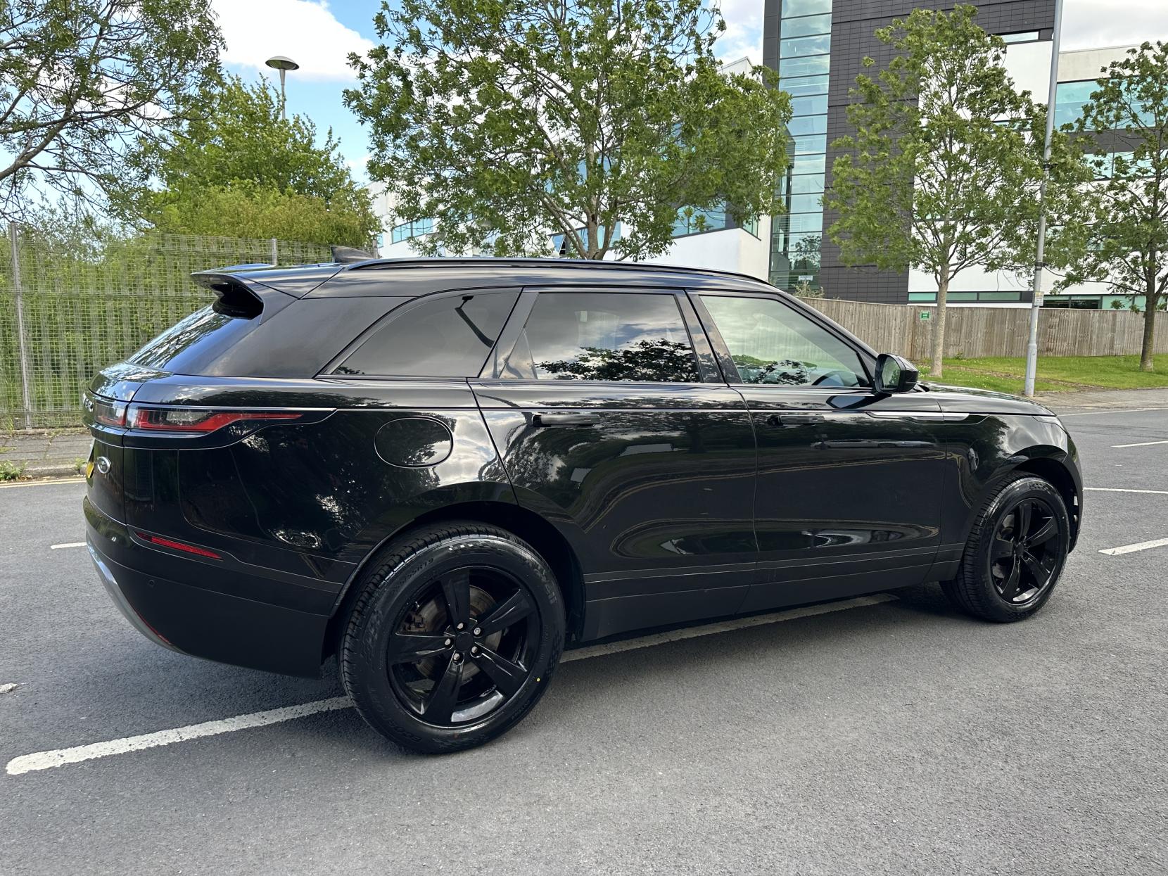 Land Rover Range Rover Velar 2.0 D240 S SUV 5dr Diesel Auto 4WD Euro 6 (s/s) (240 ps)