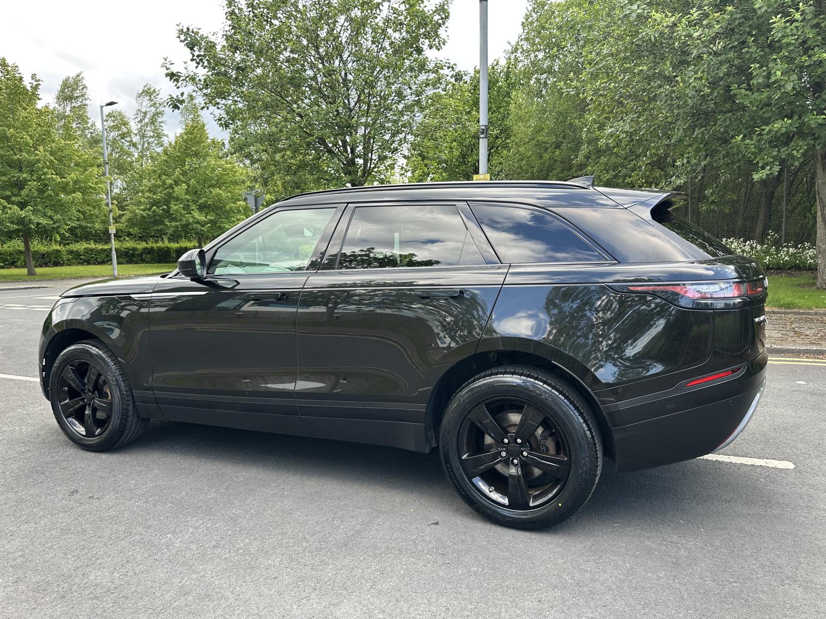 Land Rover Range Rover Velar 2.0 D240 S SUV 5dr Diesel Auto 4WD Euro 6 (s/s) (240 ps)