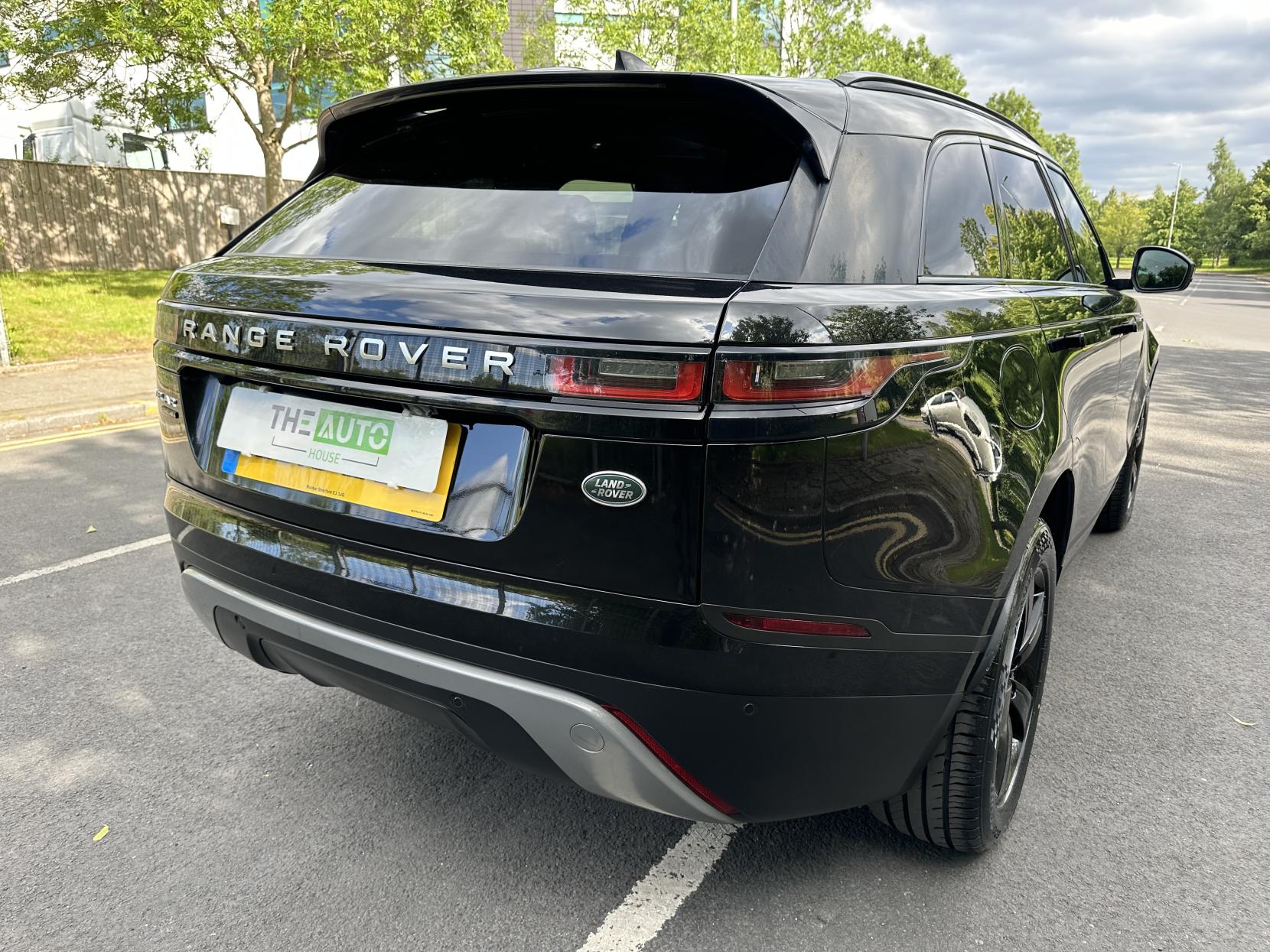 Land Rover Range Rover Velar 2.0 D240 S SUV 5dr Diesel Auto 4WD Euro 6 (s/s) (240 ps)