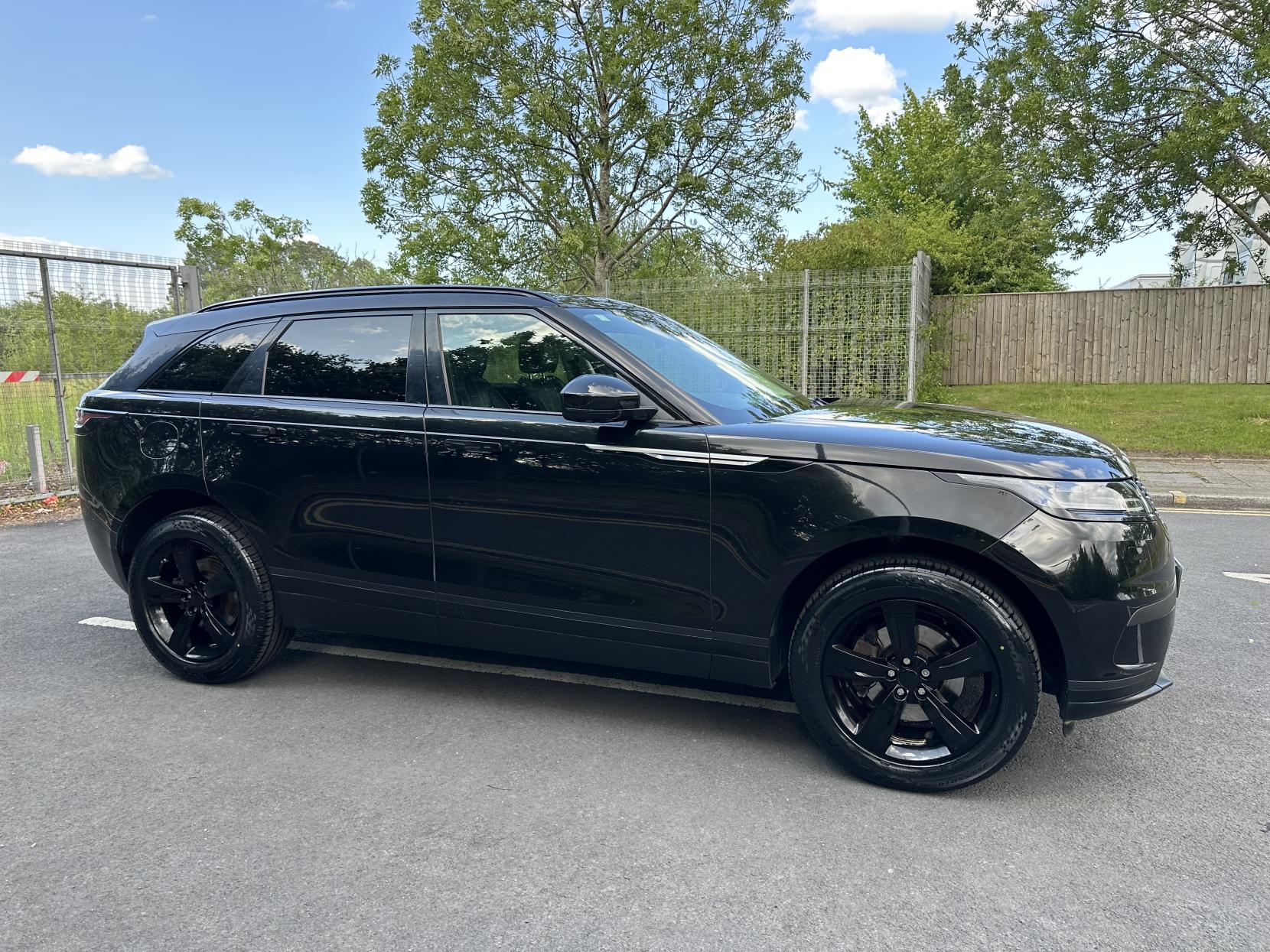 Land Rover Range Rover Velar 2.0 D240 S SUV 5dr Diesel Auto 4WD Euro 6 (s/s) (240 ps)