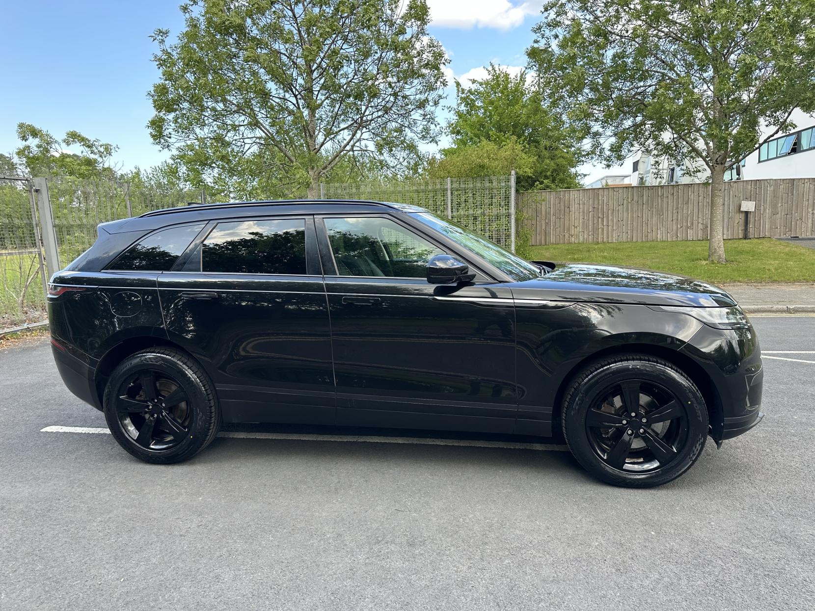 Land Rover Range Rover Velar 2.0 D240 S SUV 5dr Diesel Auto 4WD Euro 6 (s/s) (240 ps)
