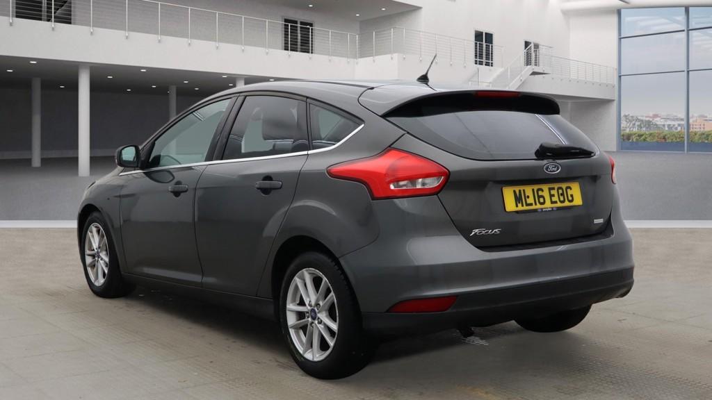 Ford Focus 1.0T EcoBoost Zetec Hatchback 5dr Petrol Manual Euro 6 (s/s) (100 ps)