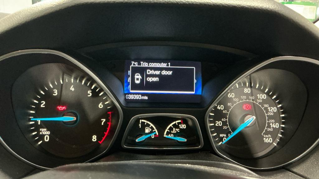 Ford Focus 1.0T EcoBoost Zetec Hatchback 5dr Petrol Manual Euro 6 (s/s) (100 ps)