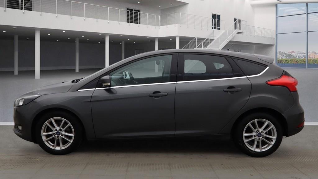 Ford Focus 1.0T EcoBoost Zetec Hatchback 5dr Petrol Manual Euro 6 (s/s) (100 ps)