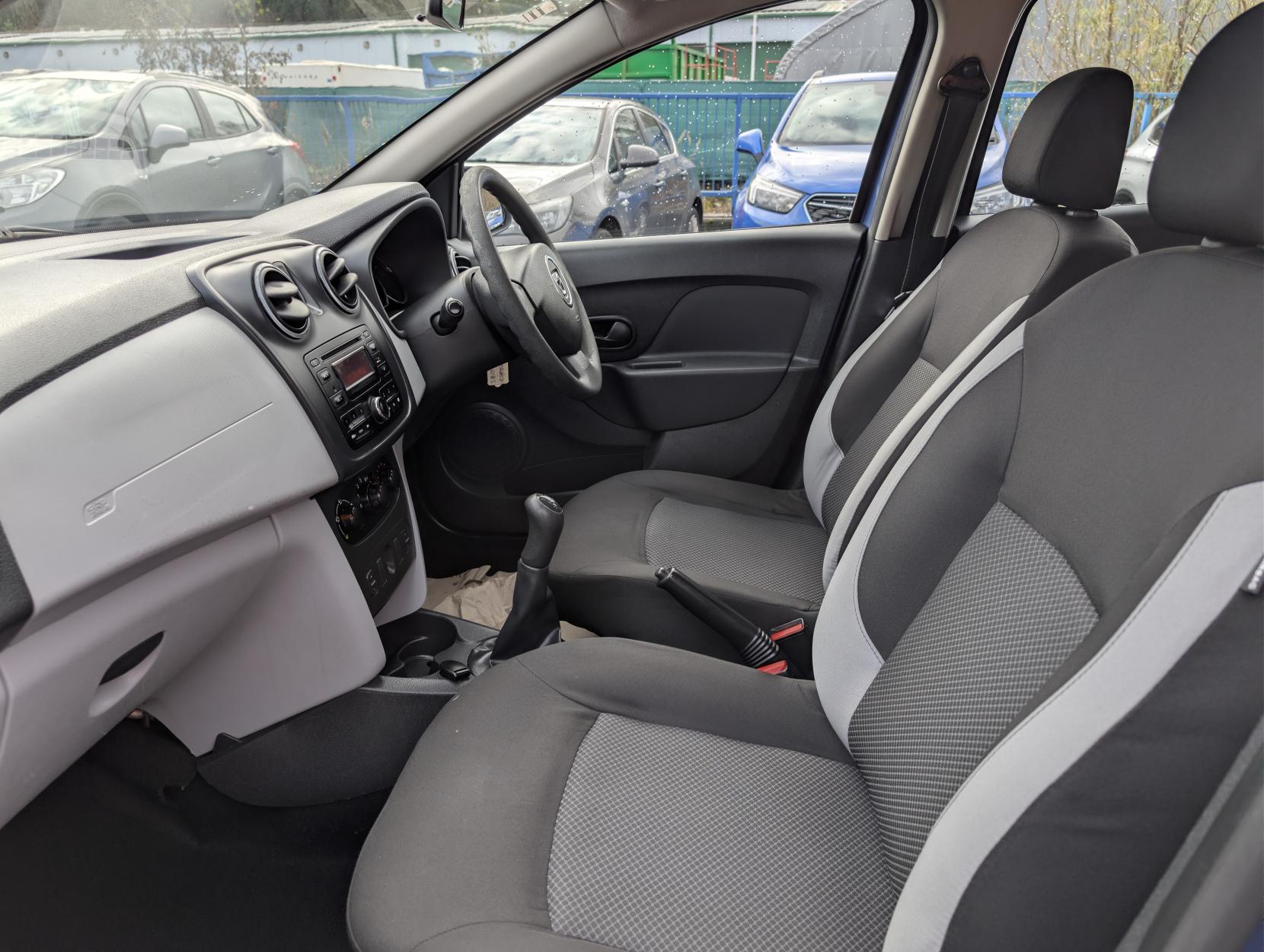 Dacia Sandero 1.5 dCi Ambiance Hatchback 5dr Diesel Manual Euro 5 (90 ps)