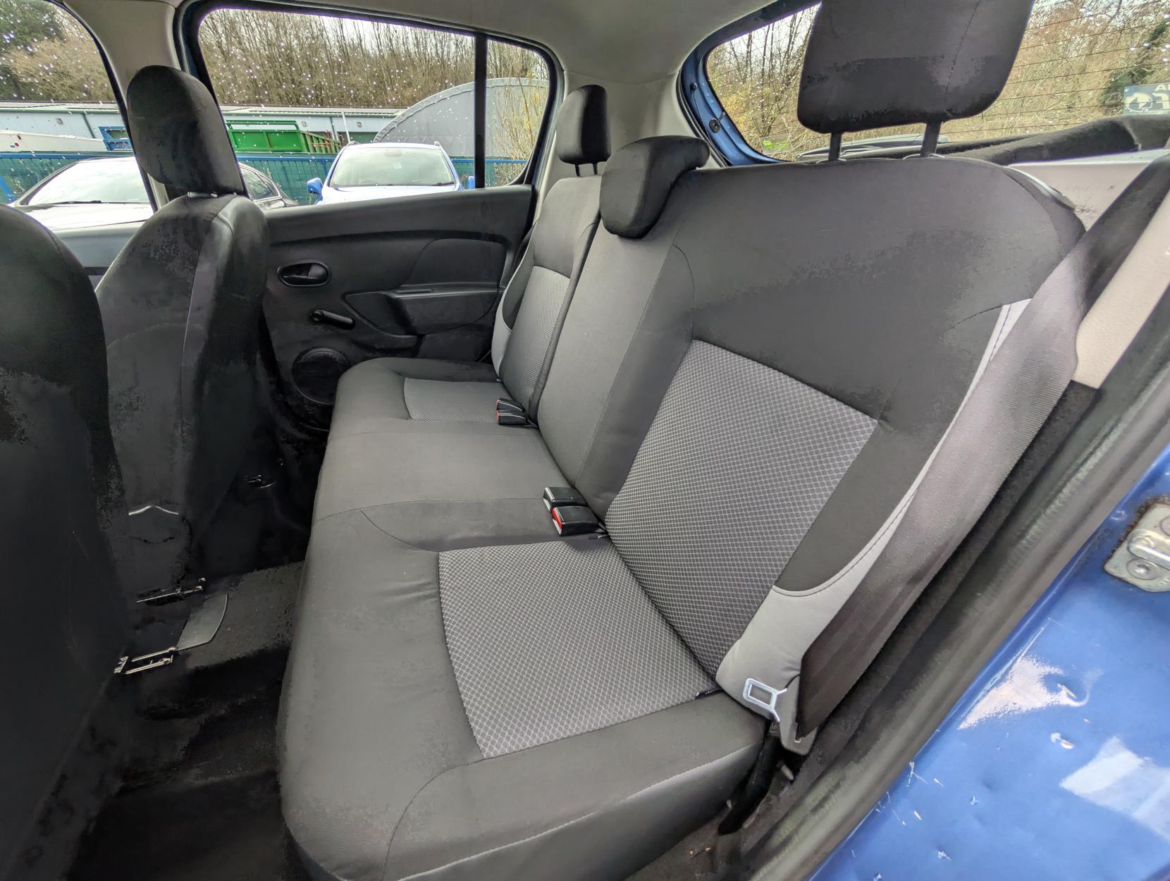 Dacia Sandero 1.5 dCi Ambiance Hatchback 5dr Diesel Manual Euro 5 (90 ps)