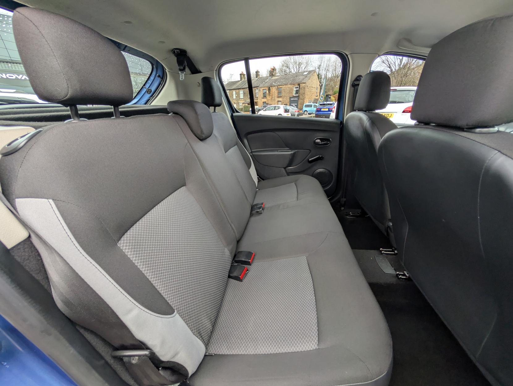 Dacia Sandero 1.5 dCi Ambiance Hatchback 5dr Diesel Manual Euro 5 (90 ps)