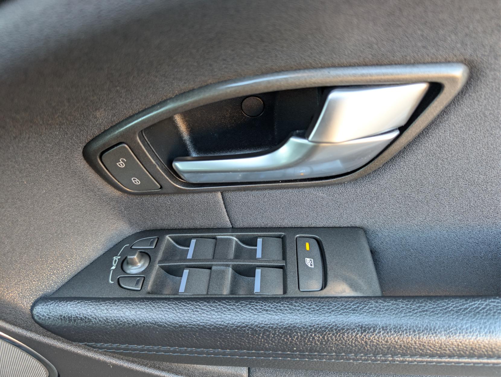 Land Rover Range Rover Evoque 2.0 TD4 SE SUV 5dr Diesel Manual 4WD Euro 6 (s/s) (180 ps)