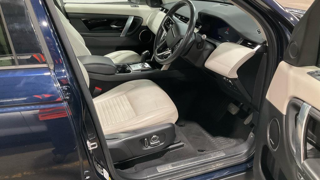 Land Rover Discovery Sport 2.0 P250 MHEV HSE SUV 5dr Petrol Auto 4WD Euro 6 (s/s) (249 ps)