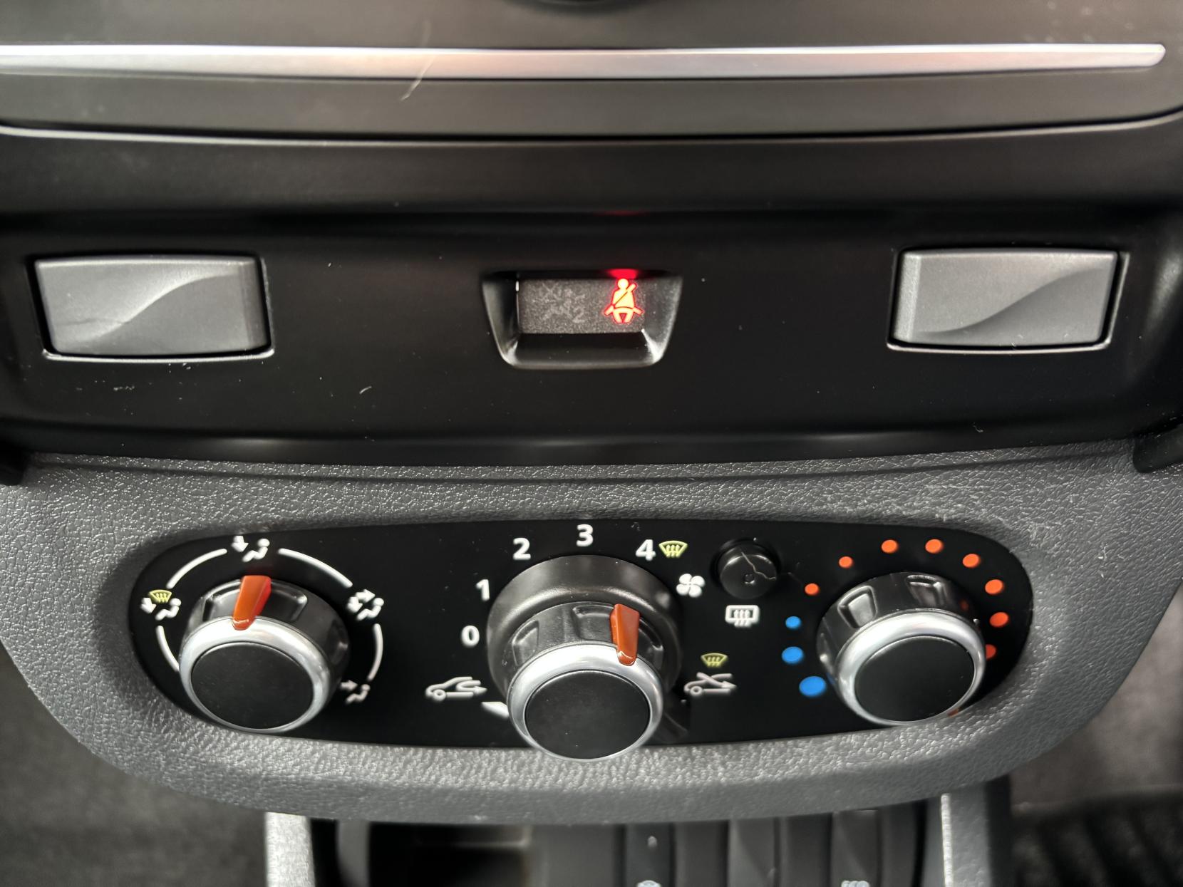 Dacia Duster 1.6 SCe Ambiance SUV 5dr Petrol Manual Euro 6 (s/s) (115 ps)