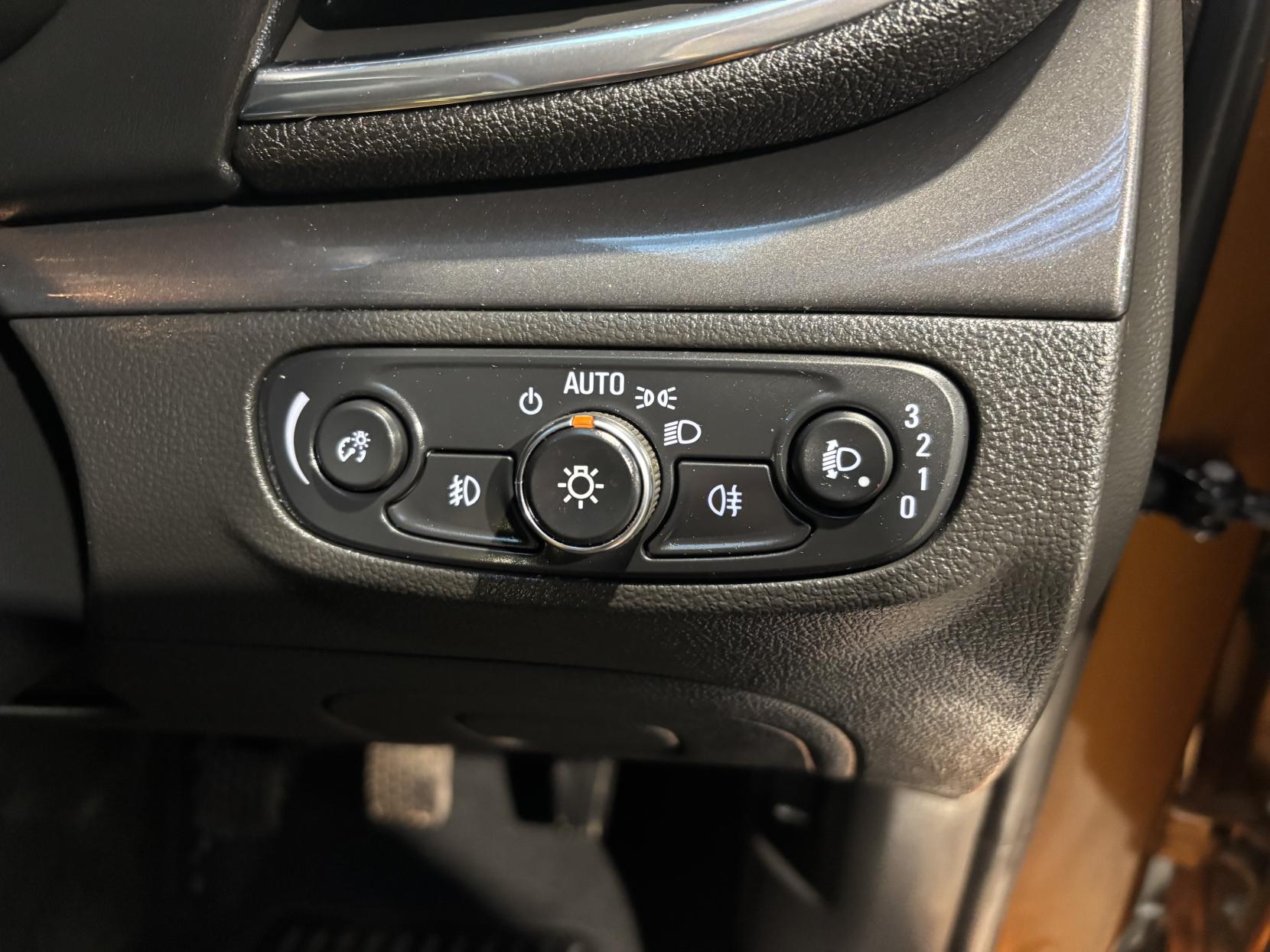 Vauxhall Mokka X 1.4i Turbo Elite Nav SUV 5dr Petrol Manual Euro 6 (s/s) (140 ps)