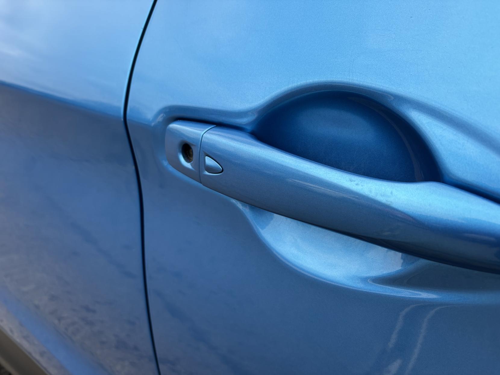 Nissan Qashqai 1.2 DIG-T N-Connecta SUV 5dr Petrol Manual Euro 6 (s/s) (115 ps)