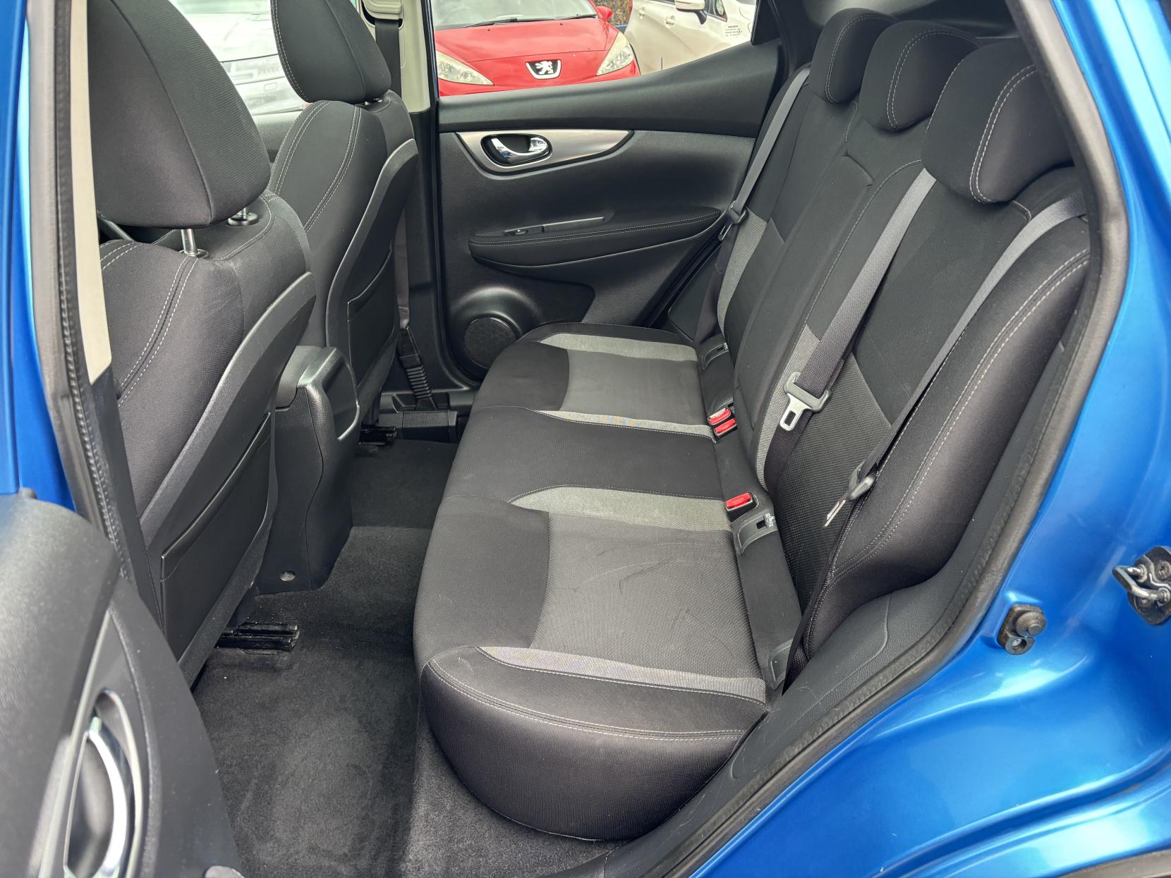 Nissan Qashqai 1.2 DIG-T N-Connecta SUV 5dr Petrol Manual Euro 6 (s/s) (115 ps)