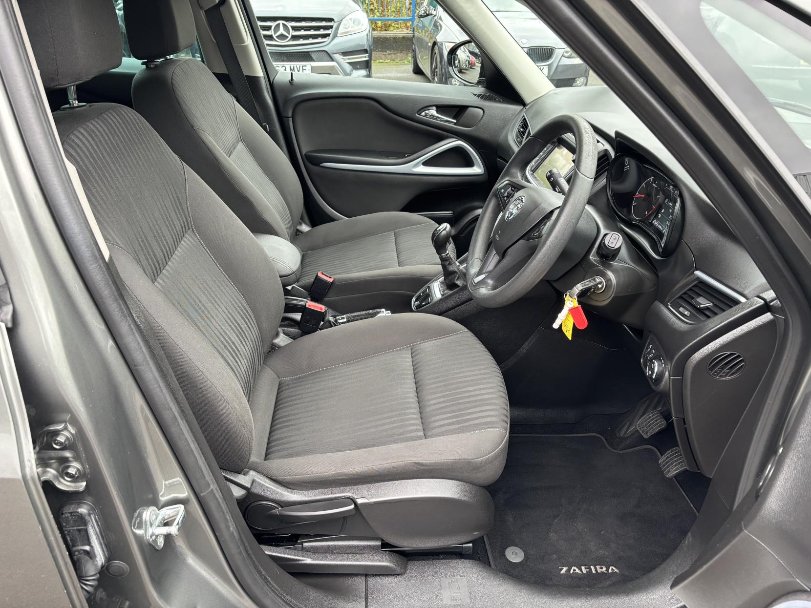 Vauxhall Zafira Tourer 1.4i Turbo Energy MPV 5dr Petrol Manual Euro 6 (140 ps)
