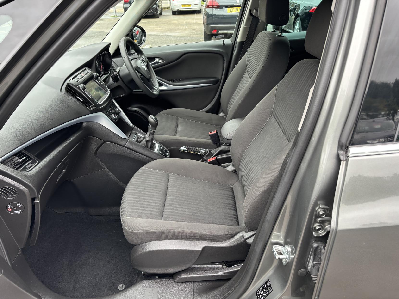 Vauxhall Zafira Tourer 1.4i Turbo Energy MPV 5dr Petrol Manual Euro 6 (140 ps)
