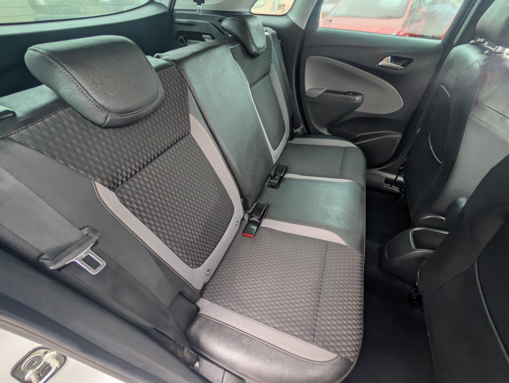 Vauxhall Crossland X 1.2 Elite SUV 5dr Petrol Manual Euro 6 (83 ps)