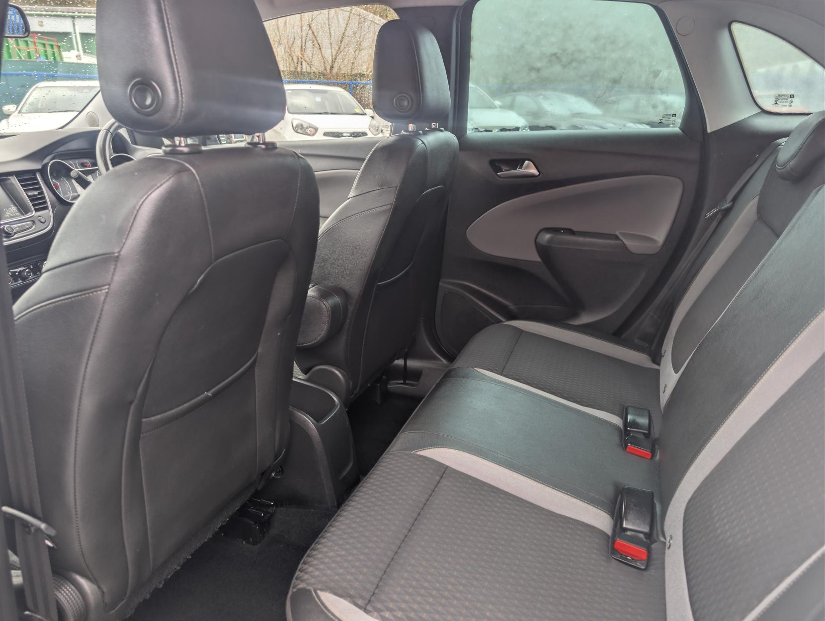 Vauxhall Crossland X 1.2 Elite SUV 5dr Petrol Manual Euro 6 (83 ps)