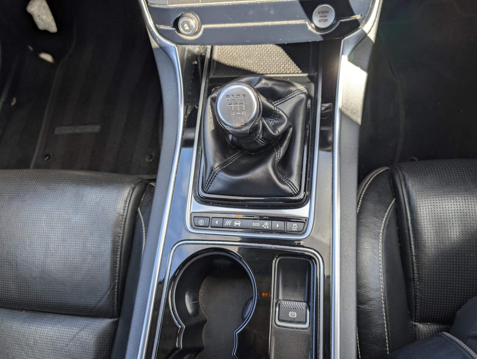 Jaguar XF 2.0d R-Sport Saloon 4dr Diesel Manual Euro 6 (s/s) (163 ps)