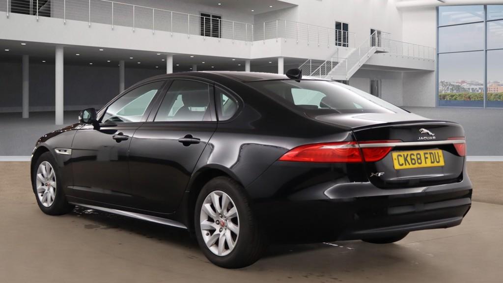 Jaguar XF 2.0d R-Sport Saloon 4dr Diesel Manual Euro 6 (s/s) (163 ps)