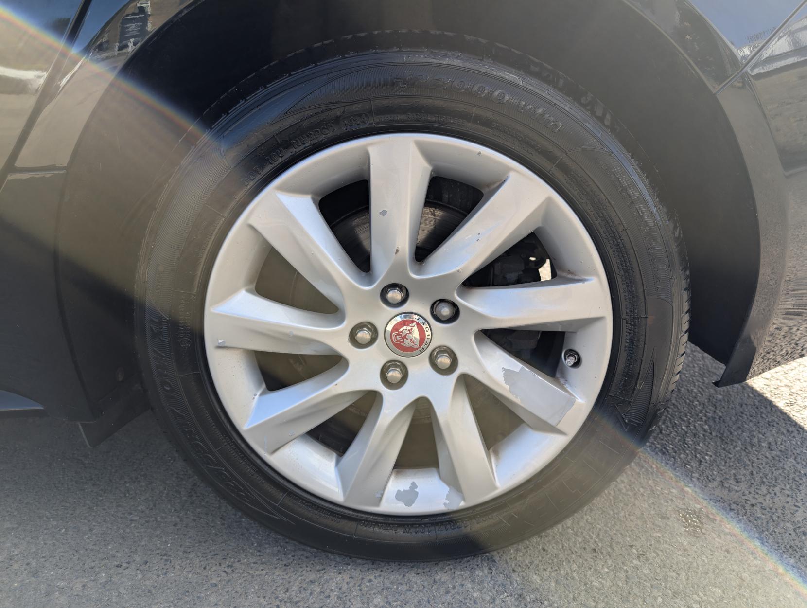 Jaguar XF 2.0d R-Sport Saloon 4dr Diesel Manual Euro 6 (s/s) (163 ps)