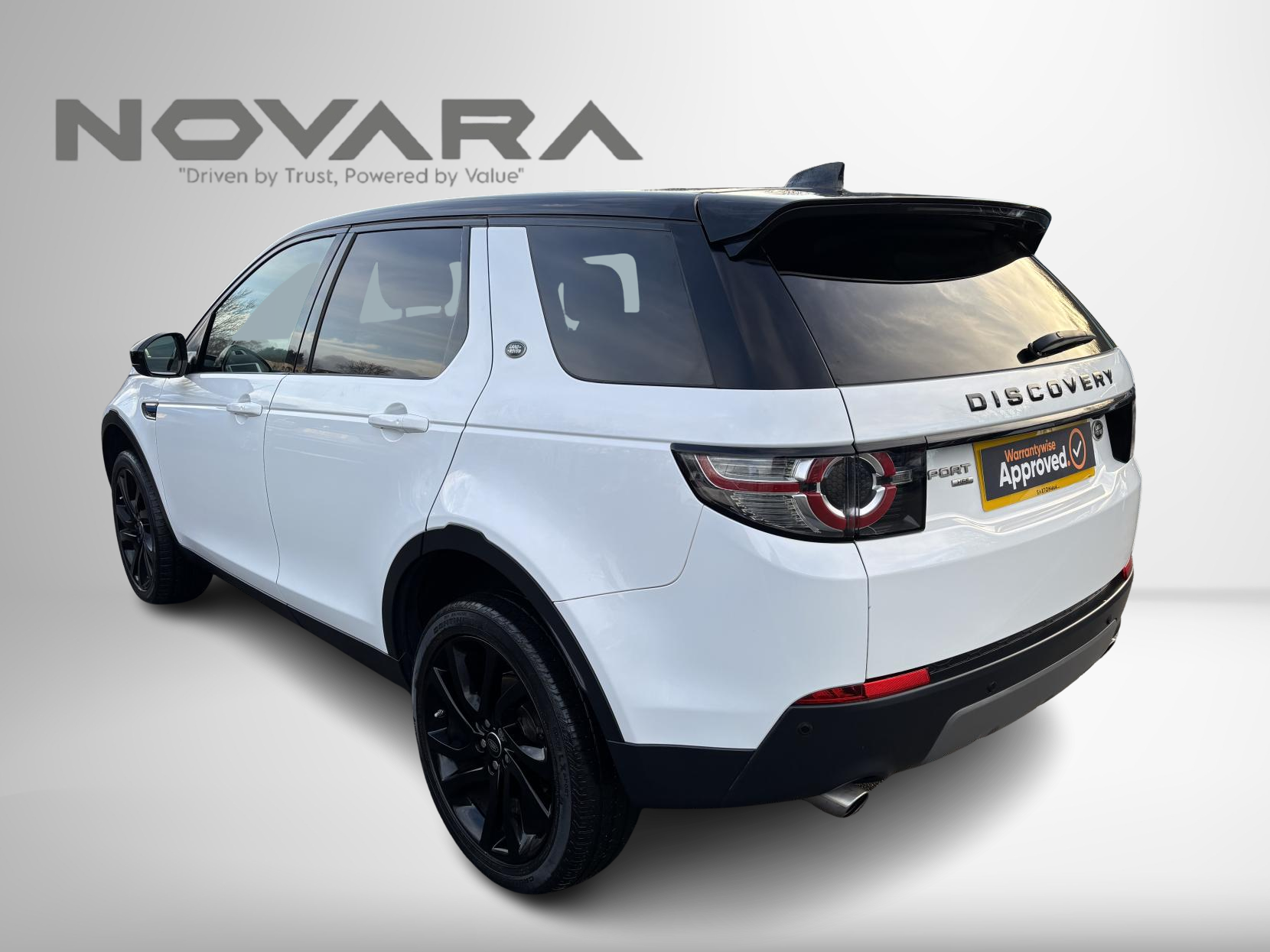 Land Rover Discovery Sport 2.0 TD4 HSE Black SUV 5dr Diesel Auto 4WD Euro 6 (s/s) (180 ps)