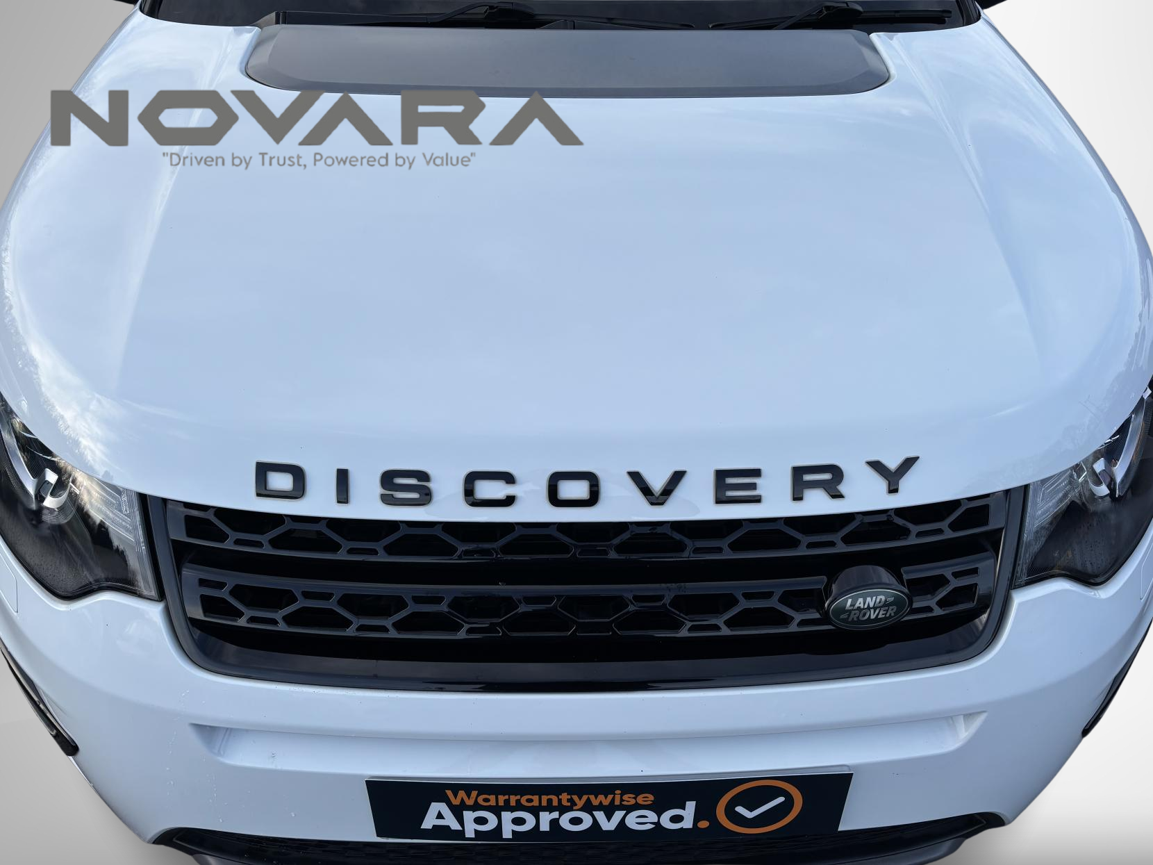 Land Rover Discovery Sport 2.0 TD4 HSE Black SUV 5dr Diesel Auto 4WD Euro 6 (s/s) (180 ps)