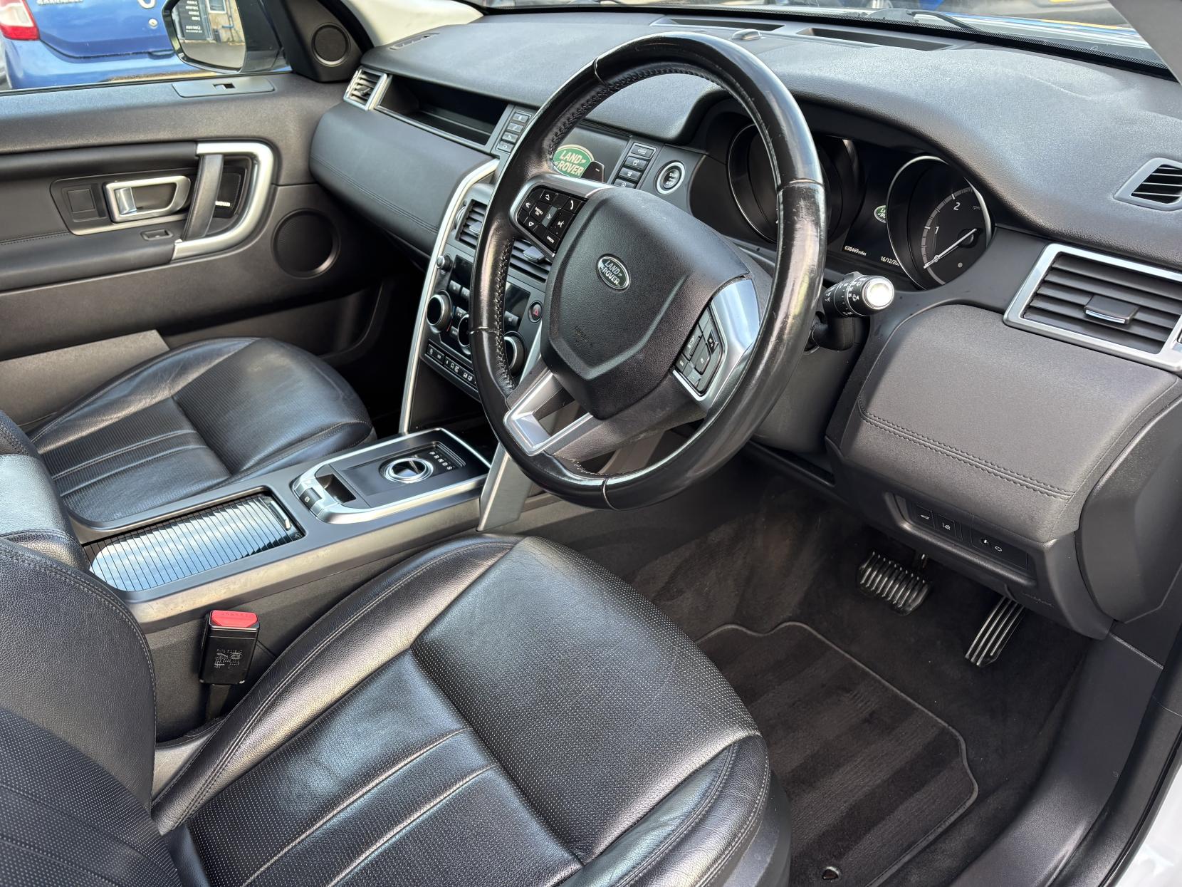 Land Rover Discovery Sport 2.0 TD4 HSE Black SUV 5dr Diesel Auto 4WD Euro 6 (s/s) (180 ps)