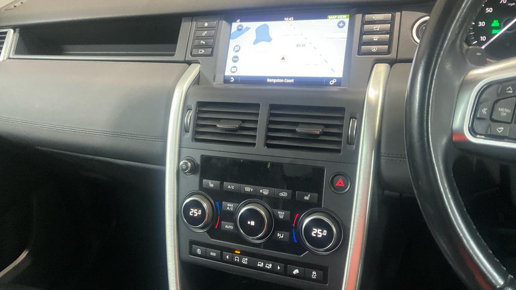 Land Rover Discovery Sport 2.0 TD4 HSE Black SUV 5dr Diesel Auto 4WD Euro 6 (s/s) (180 ps)