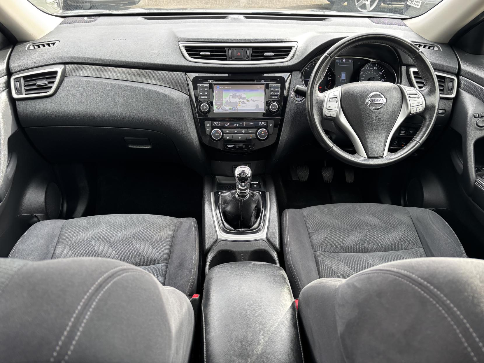 Nissan X-Trail 1.6 dCi n-tec SUV 5dr Diesel Manual 4WD Euro 6 (s/s) (130 ps)