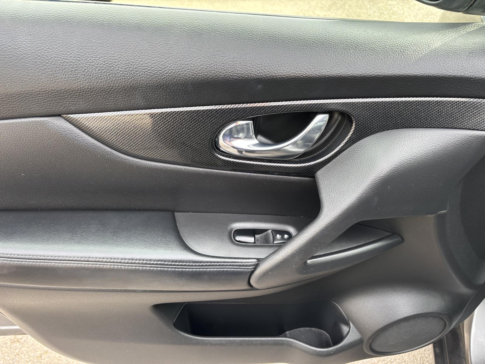 Nissan X-Trail 1.6 dCi n-tec SUV 5dr Diesel Manual 4WD Euro 6 (s/s) (130 ps)