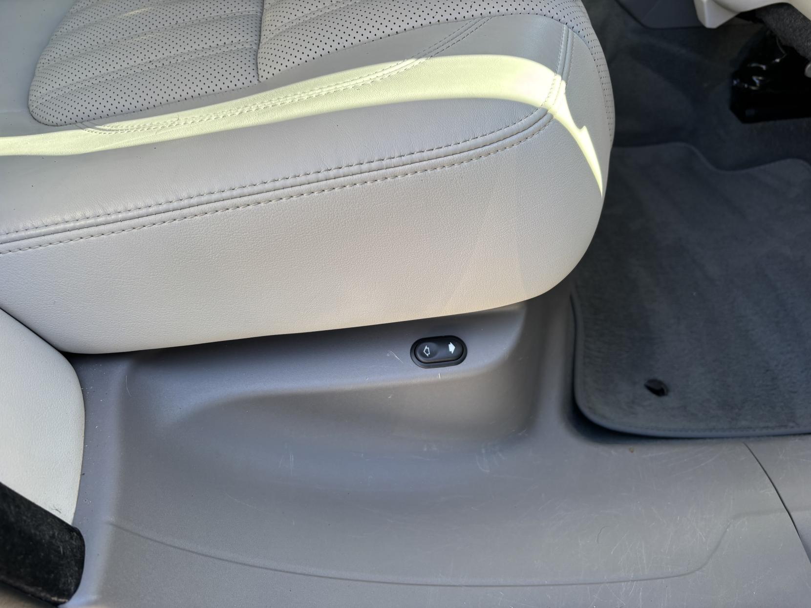 Jaguar F-PACE 2.0 D180 Portfolio SUV 5dr Diesel Auto AWD Euro 6 (s/s) (180 ps)